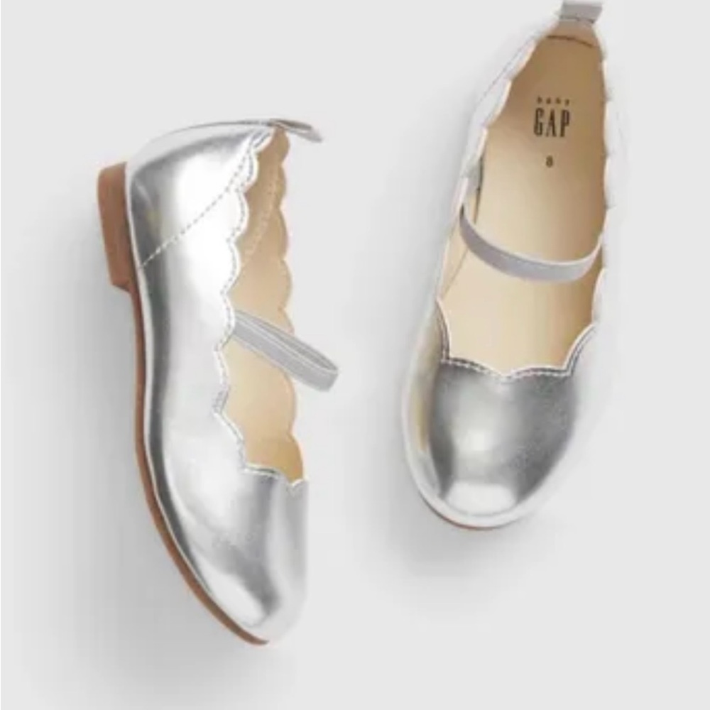 GAP Silver Dress Shoes with Metallic Finish